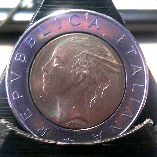 Uncirculated bimetalic 1982 - uncirculated,