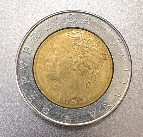 Italy 1982 500 lire metal - lire,, bi-metal