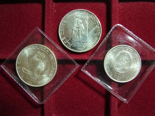 Italy 1988 200 - 100,, lire